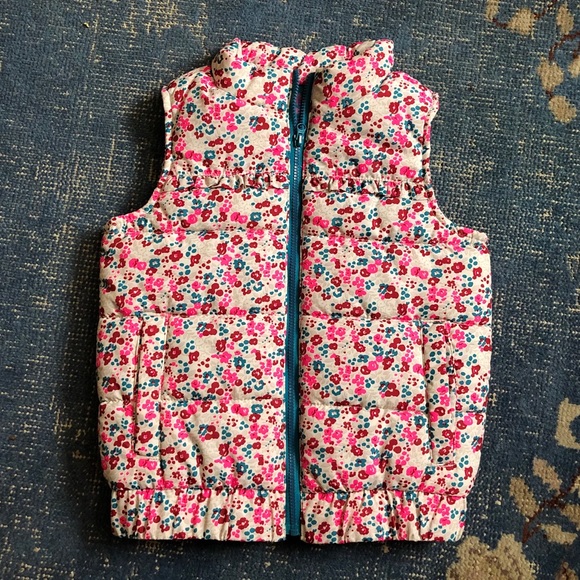 OshKosh B'gosh Other - NWOT Oshkosh Floral Puffer Vest 5T